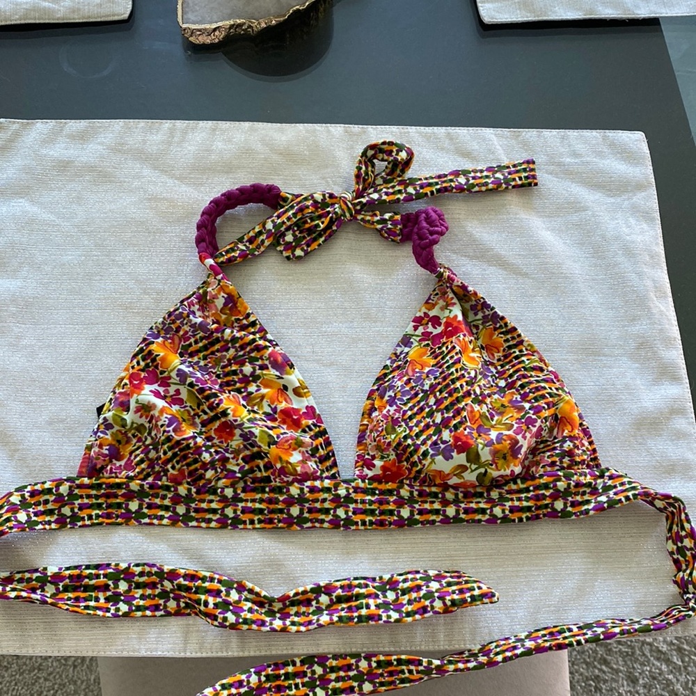 Mossimo bathing suit top Size S